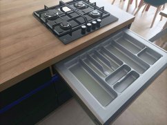 KUCHYNSKÁ LINKA PERFECT Dub Riviéra zlatý/Čierna matná/lesklá